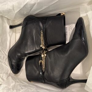CHANEL Black Leather Pointed Ankle Boots with Gold Chain and Pearl Charms